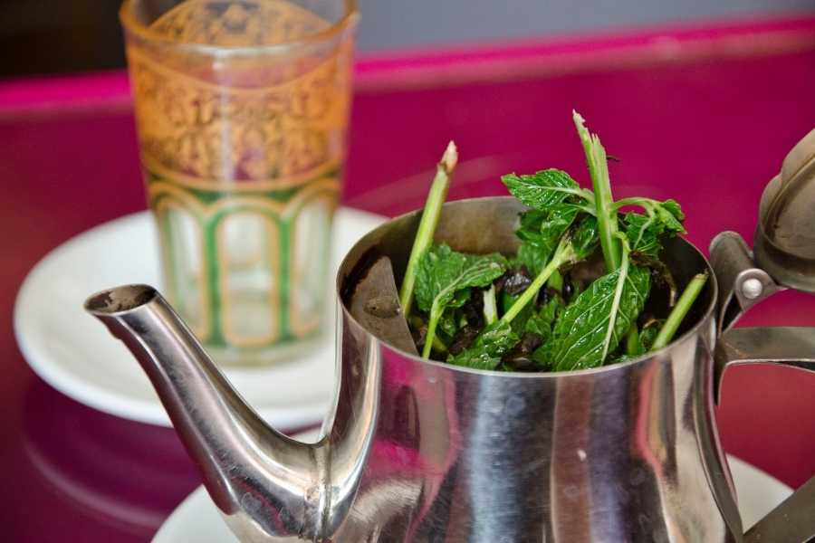 moroccan-mint-tea-ingredients