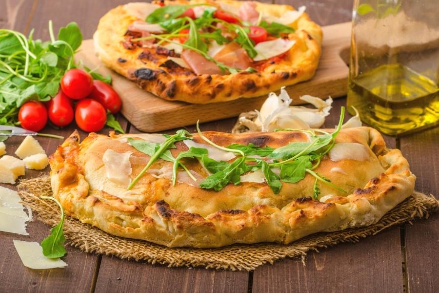 italian food-Calzone-Pizza