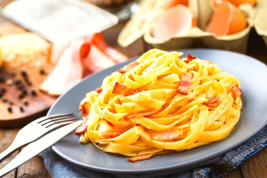 italian food-Pasta-Carbonara