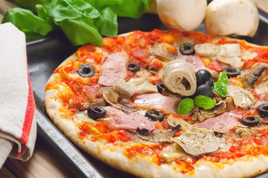 italian food-Pizza-capricciosa