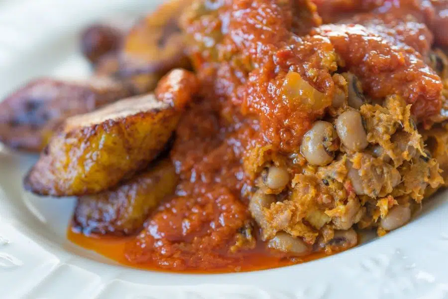 Nigerian-food-Ewa-Agoyin