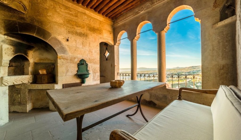 best-cave-hotels-in-cappadocia-kale-konak-hotel
