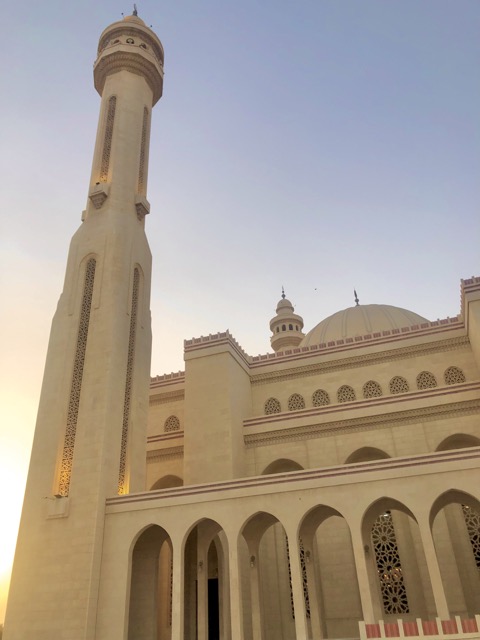 al-fateh-grand-mosque-in-Bahrain-Manama