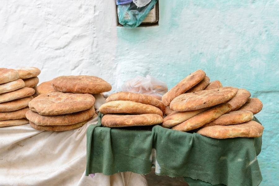moroccan khobz bread sold in the street