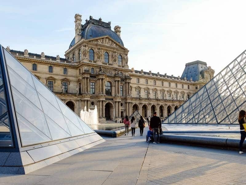 louvere museum paris